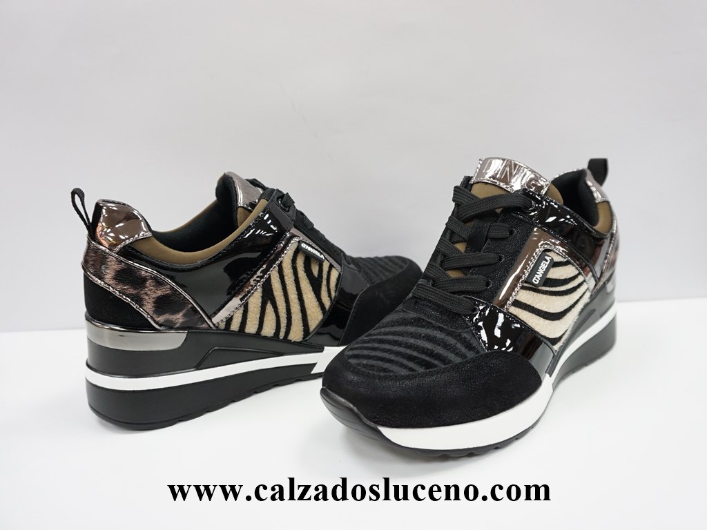 Stiletto Wild  Zapatos de tacón de Aguja con Animal Print Cebra Blanco EU  39  Amazones Moda