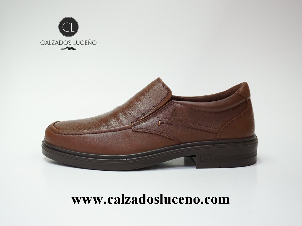 Luisetti Mocasín Hombre Piel Suela Antideslizante Color Coñac. Zapatos de Vestir de piel sin cordones para hombre, especialmente pensados y diseñados para los profesionales que pasan muchas horas Luisetti Mocasín Hombre Piel Suela Antideslizante Color Coñac. Zapatos de Vestir de piel sin cordones para hombre, especialmente pensados y diseñados para los profesionales que pasan muchas horas de pie y necesitan un calzado especialmente ligero, cómodo y flexible. También Para Vestir Sin Renunciar a la Comodidad De Un Zapato Fabricado Para Las Pies Mas Exigentes.