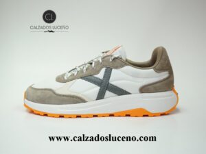 Munich Zapatilla Deportiva Hombre Babel Modelo 4599013 Color Blanco Beige Con Suela Naranja
